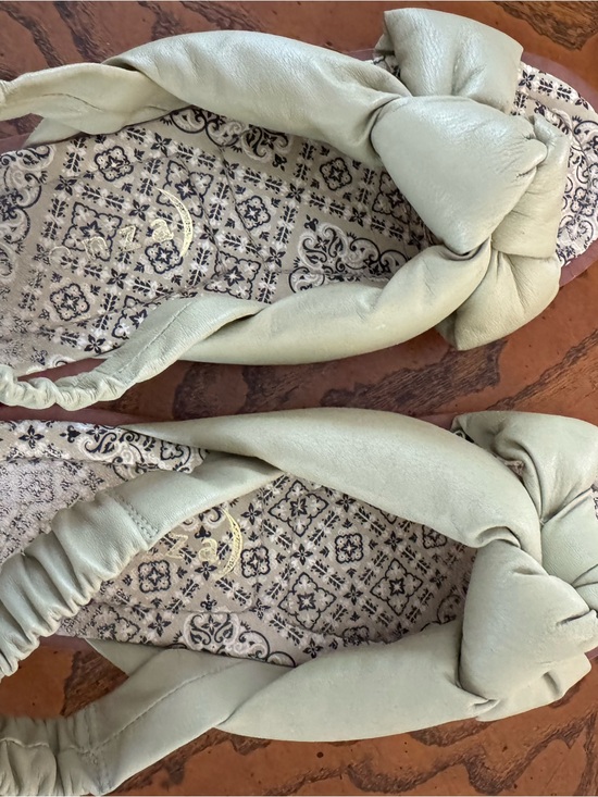 Anthropologie Shoes - Anthropologie Light Sage Knotted Leather Slide Sandals